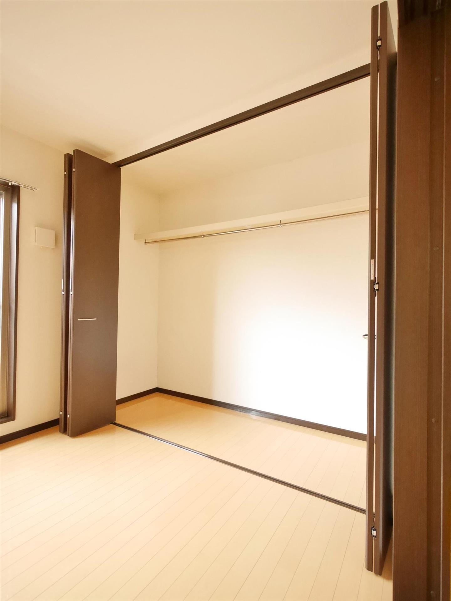 その他　ハンガー付き！女性には嬉しい特典◎