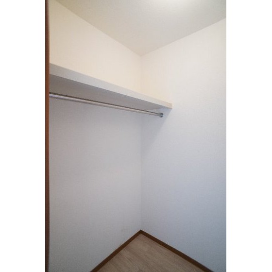 収納　ウォークインクローゼット