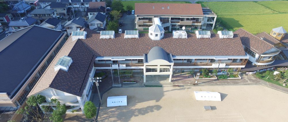 小学校　丹波篠山市立城南小学校（小学校）まで142m