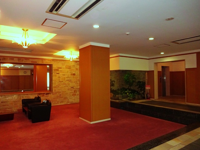 その他　エントランス：2016年4月撮影