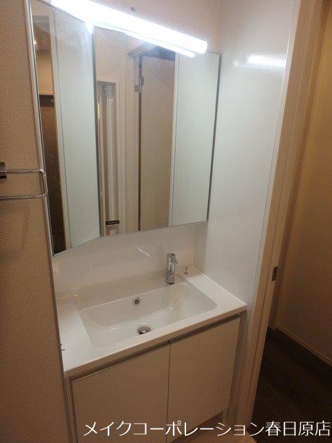 洗面設備　写真は同型タイプ