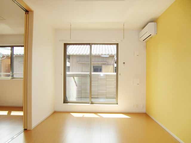 居室・リビング　１２．１帖のＬＤＫ！