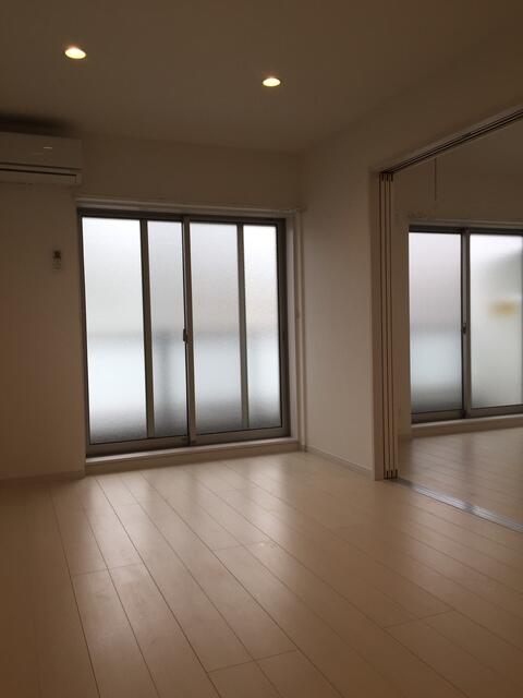 居室・リビング　反転タイプ