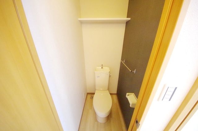 トイレ　同施工会社イメージです