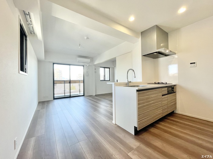 居室・リビング　別号室のお写真になります。