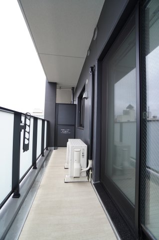 バルコニー　※同物件・同タイプの写真です。