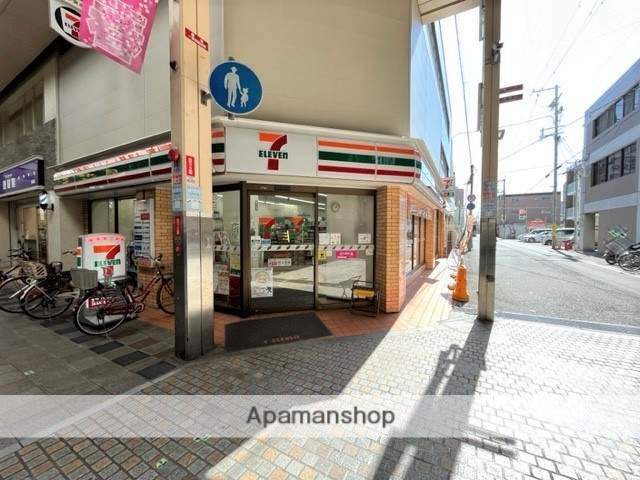 コンビニ　セブンイレブン尼崎神田中通４丁目店（コンビニ）まで246m