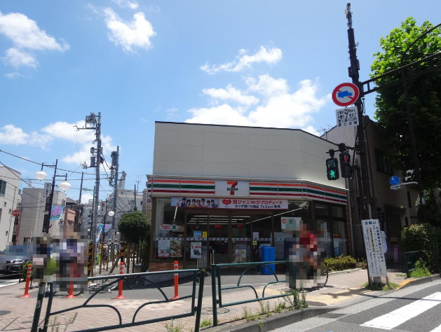 コンビニ　セブンイレブン 世田谷代田店（コンビニ）まで381m
