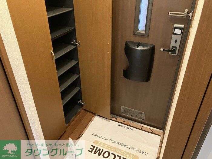 玄関　お問合せはタウンハウジングまで！※現地待合わせ相談可能