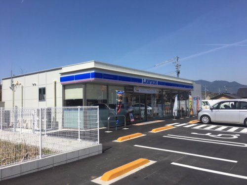 コンビニ　ローソン 恵那市役所前店（コンビニ）まで367m