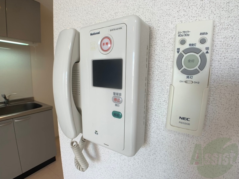 セキュリティ　ＴＶモニター付インターホンです。来客者の顔が見えるので安心！