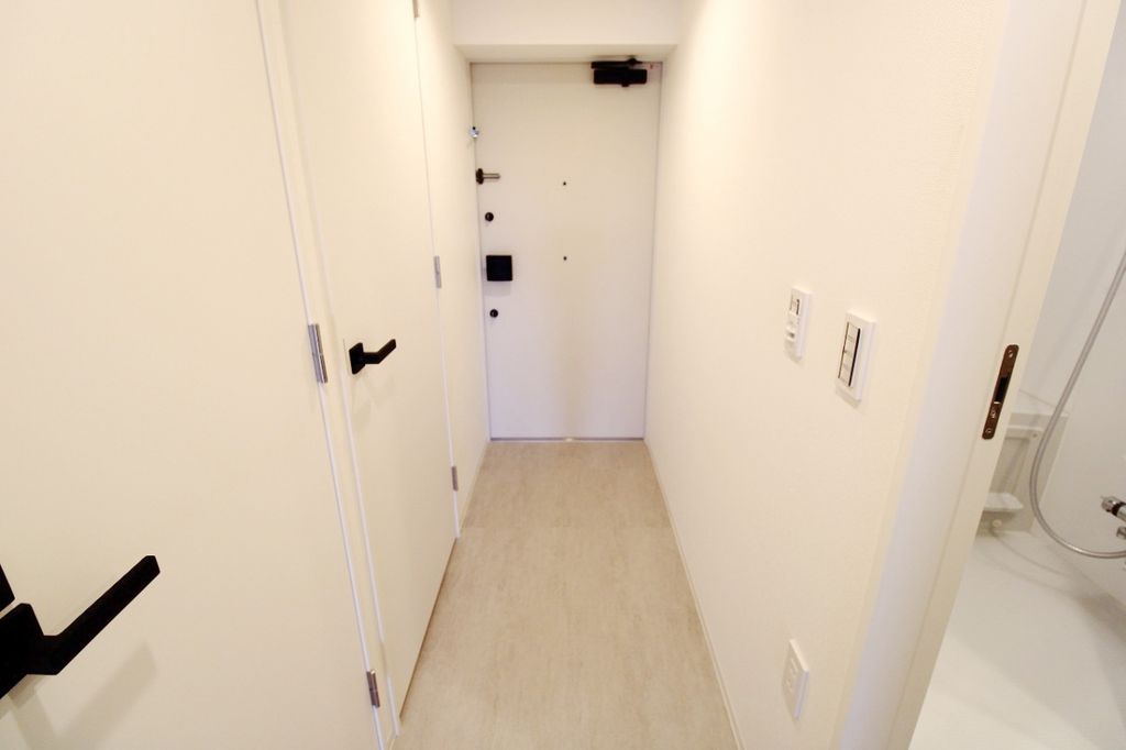 玄関　お部屋探しは株式会社　タウンハウジング　までお気軽にお問合…