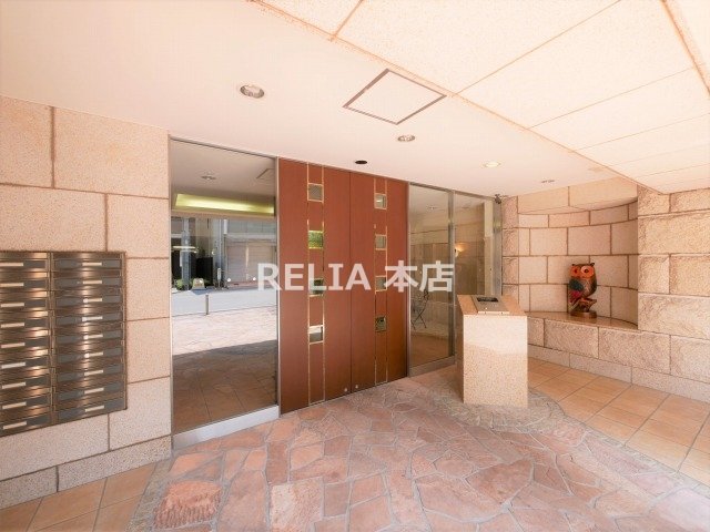 ロビー　★ ★ 口コミ２００件以上　評価４.９のお店 ★ ★