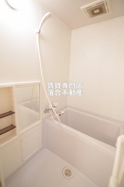 バス・シャワールーム　ゆったり過ごせるお風呂