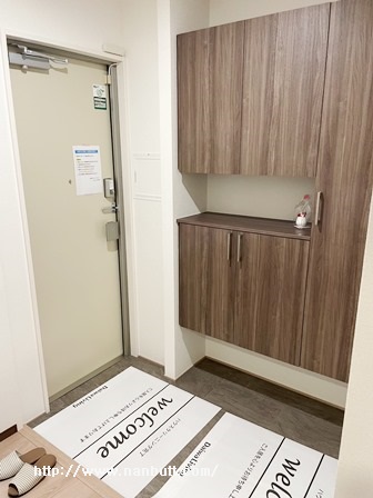玄関　シューズボックス付き玄関