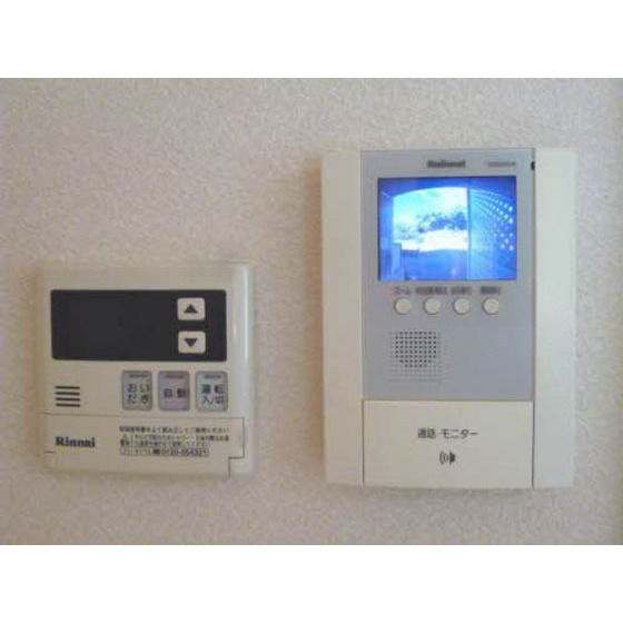 セキュリティ　ＴＶモニター付インターホンがあります。来客者の顔が見れるので