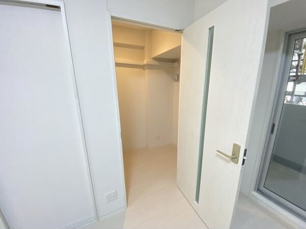 収納　※写真は同じマンションの違う部屋のものになります。