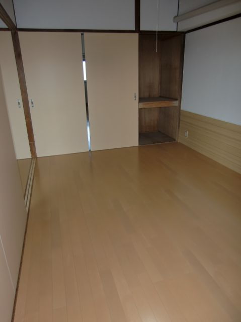 その他　明るい洋間