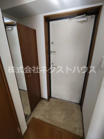 玄関　別部屋参考写真です