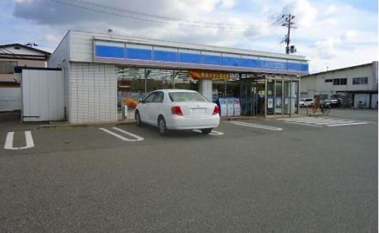 コンビニ　ローソン秋田仁井田本町店（コンビニ）まで496m