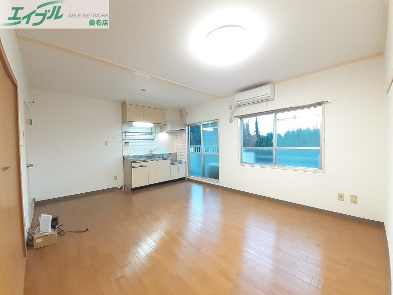 居室・リビング　※同物件別部屋の写真となります