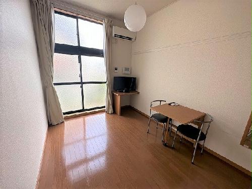 居室・リビング　1階の部屋です
