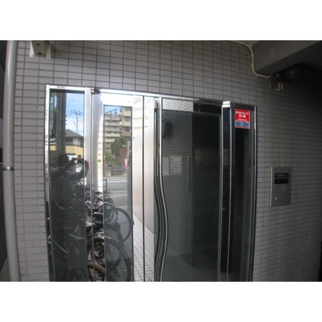 その他　【エントランスホール】オートロック付き☆