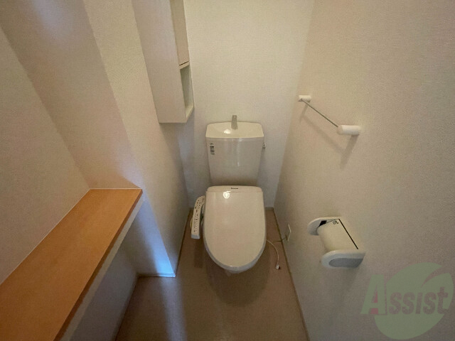 トイレ　トイレはシンプルかつオーソドックスで使いやすそうですね。