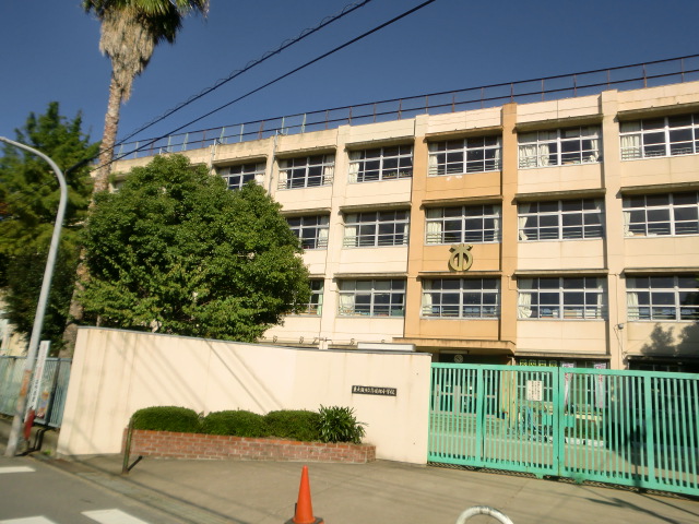 小学校　意岐部小学校（小学校）まで400m
