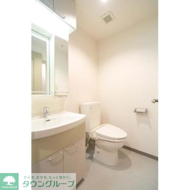 トイレ　※写真は同タイプ住戸です。