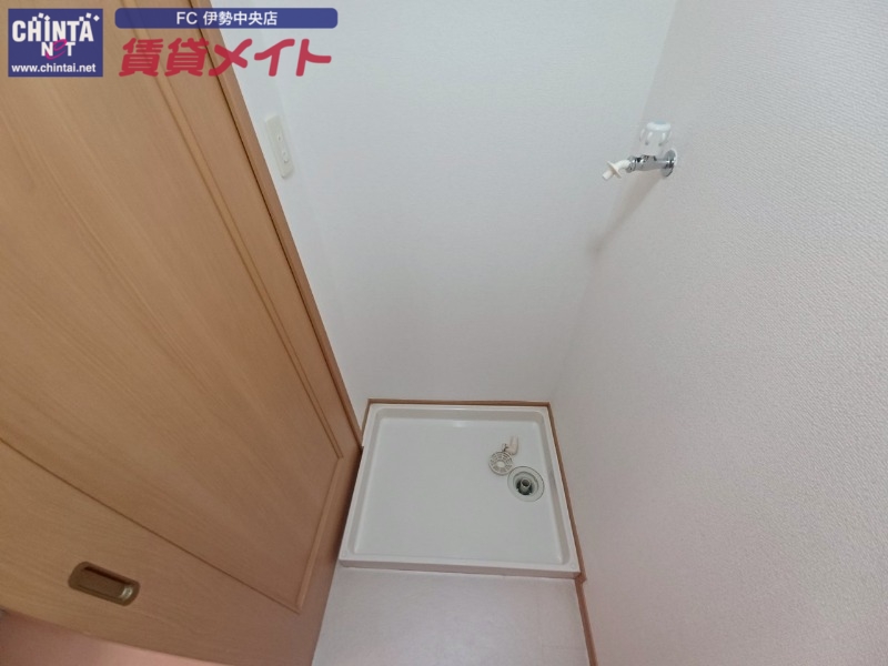 その他設備　同型反転タイプの部屋写真です。