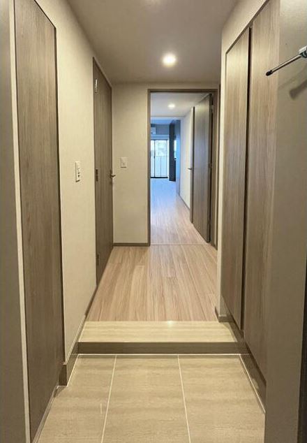 玄関　他のお部屋の参考写真となります。