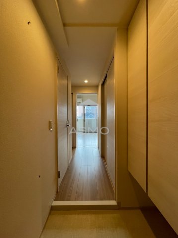 玄関　同マンション参考写真