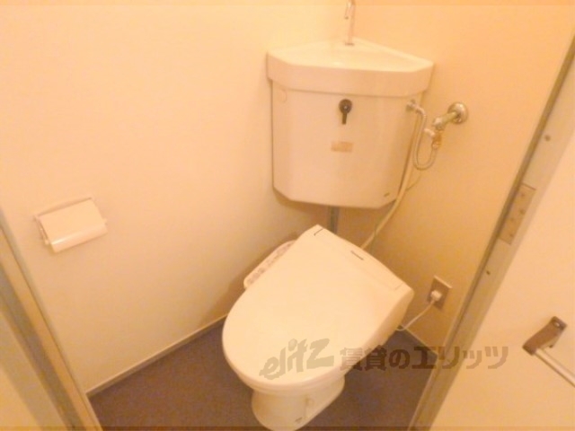 トイレ　ウォシュレット付きのトイレです