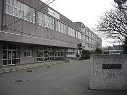 中学校　柏中学校（中学校）まで1055m