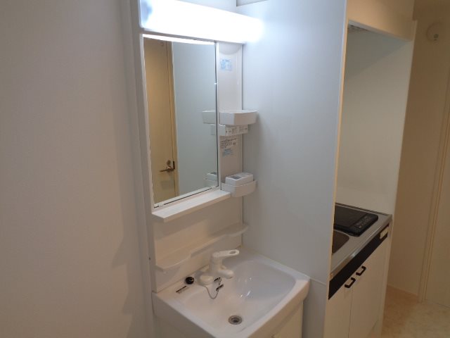 洗面設備　同物件別部屋参考写真です