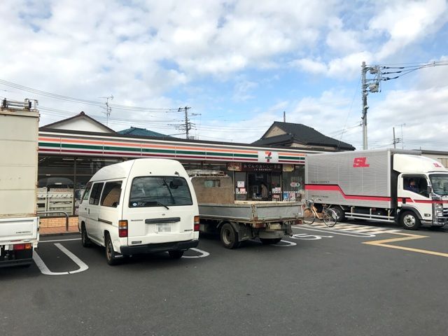 コンビニ　セブン－イレブン 草加弁天１丁目店（コンビニ）まで305m