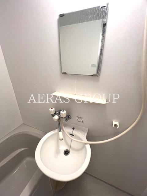 洗面設備　同仕様参考写真
