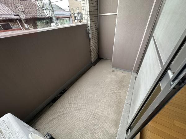 バルコニー　広々としたバルコニーです