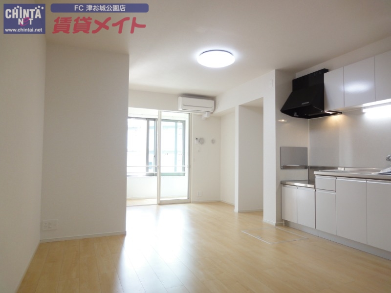 居室・リビング　同タイプ写真