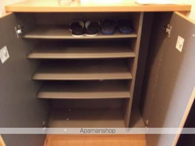 カメリアタウン壱番館の玄関写真