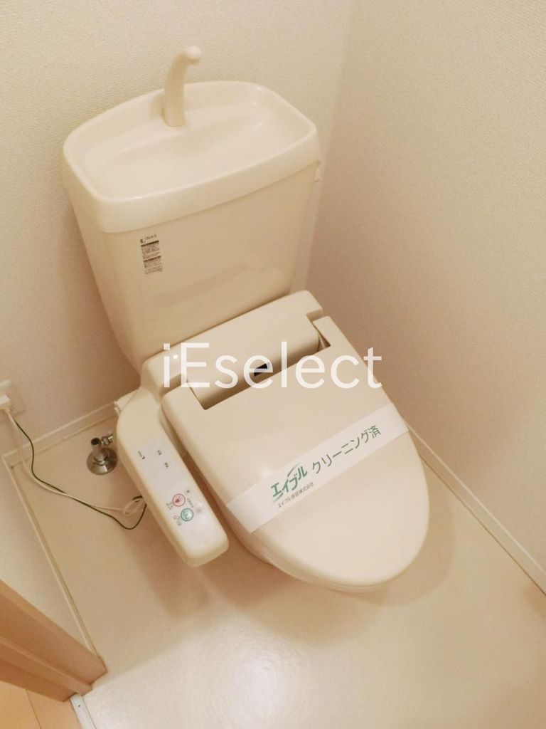 トイレ　温水洗浄便座もございます