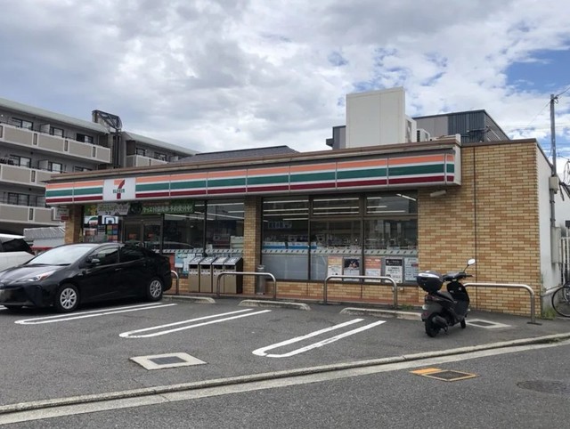 コンビニ　セブンイレブン大阪新北島4丁目店（コンビニ）まで410m