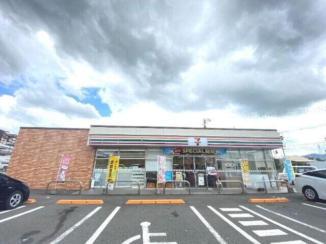 コンビニ　セブンイレブン岡垣山田店（コンビニ）まで2332m