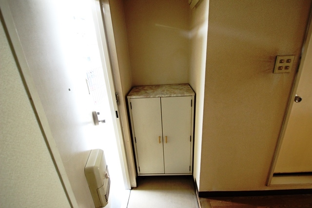 玄関　下駄箱