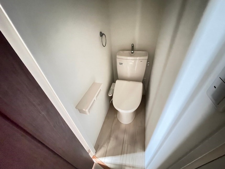 トイレ　※別部屋参考写真