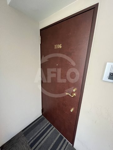 玄関　レジュールアッシュ心斎橋リュクス　玄関