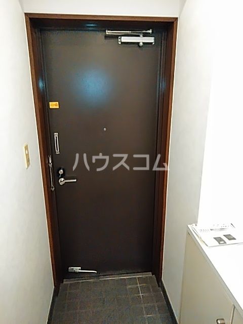 深谷ビルの玄関写真
