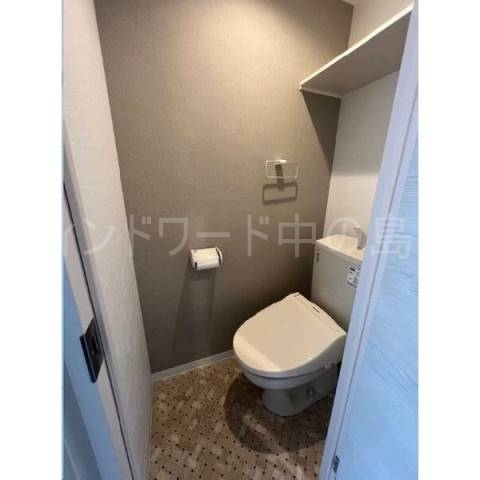 ル・ブルジョンのトイレ写真