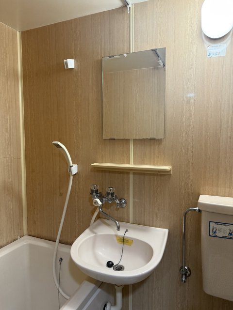 洗面設備　同物件別号室のものです。